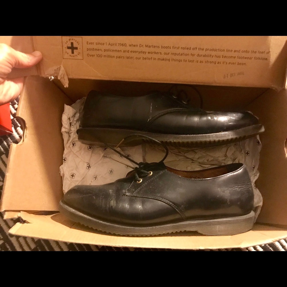 Vintage doc Martens unisex original box US 9 UK7